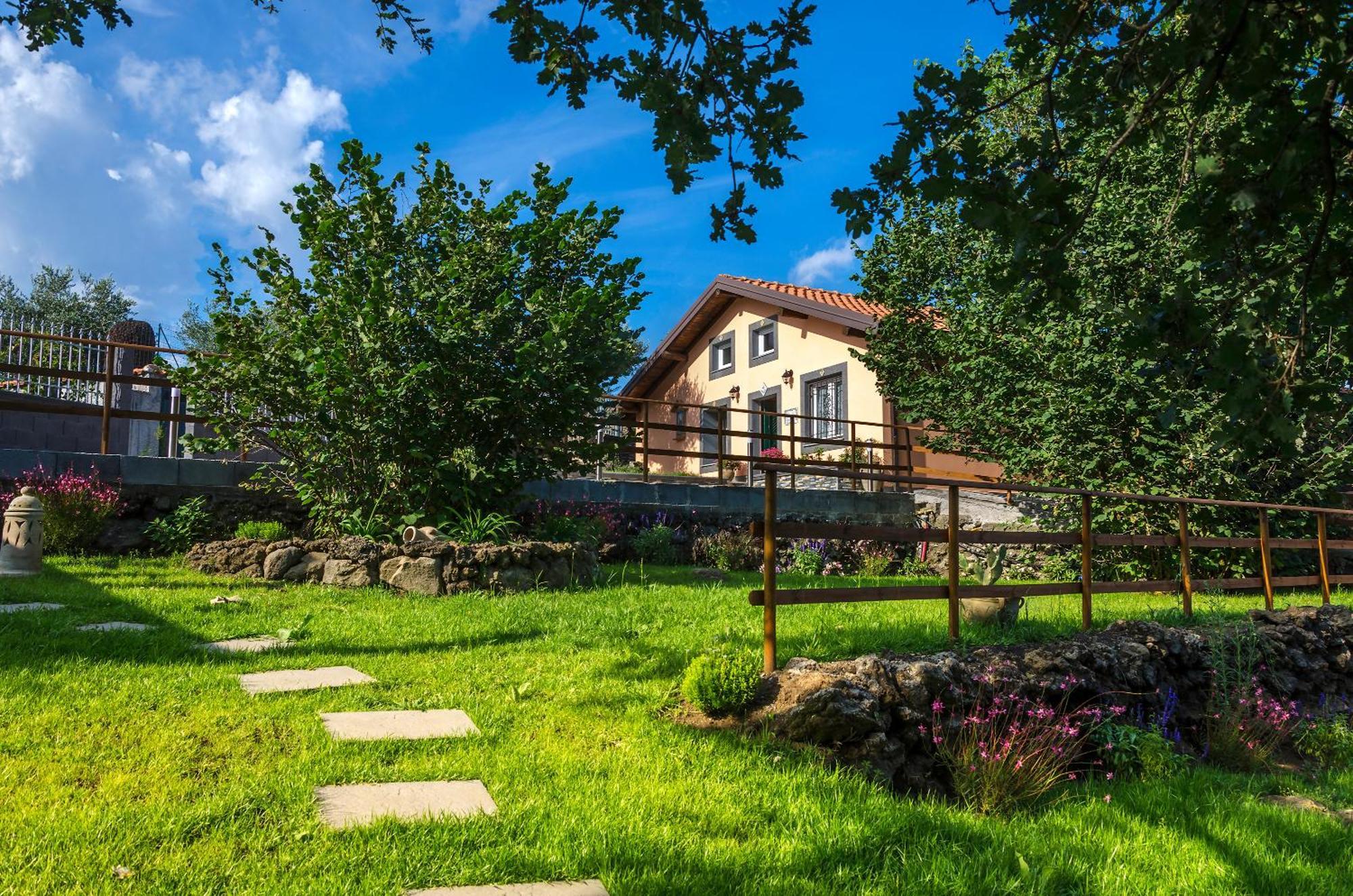Villa Del Gelso Chalet Nel Parco Delletna Mascali Εξωτερικό φωτογραφία